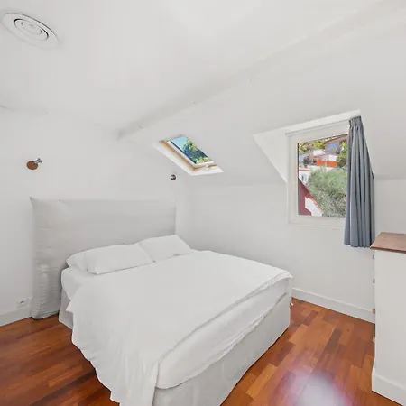 Duplex D'exception Face A La