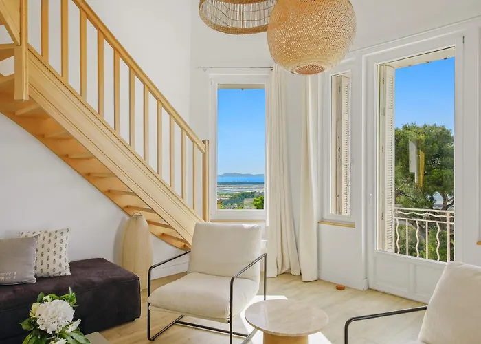 Duplex D'exception Face A La Hyeres