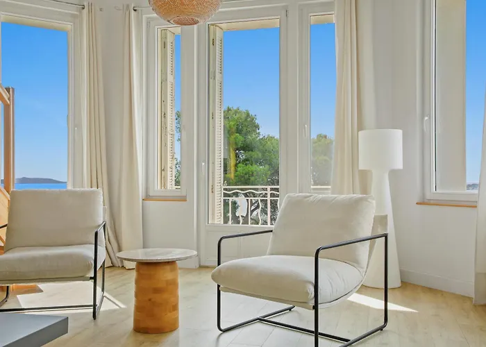 Duplex D'exception Face A La