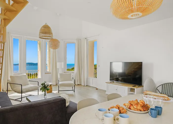 Duplex D'exception Face à La * Hyères