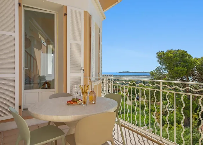 Duplex D'exception Face A La Ιέρ