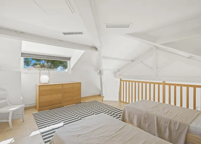 Duplex D'exception Face A La